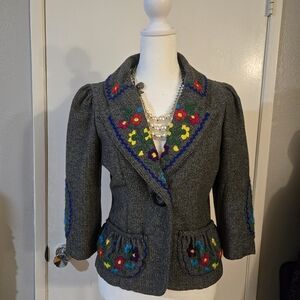 Voom by Joy Han Women’s Gray Floral Embroidered Jacket